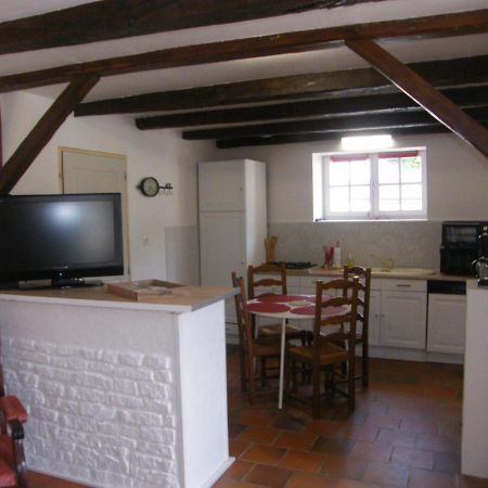 Le Petit Bretigny Guest House Beaumont  Exterior photo